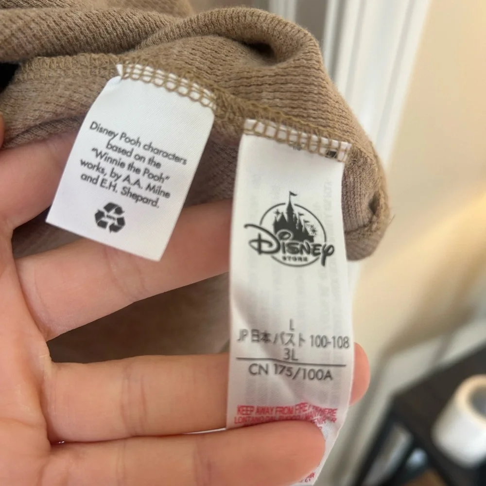 Disney Store Winnie the Pooh Waffle Knit Long Sleeve Size L - Picture 3 of 5